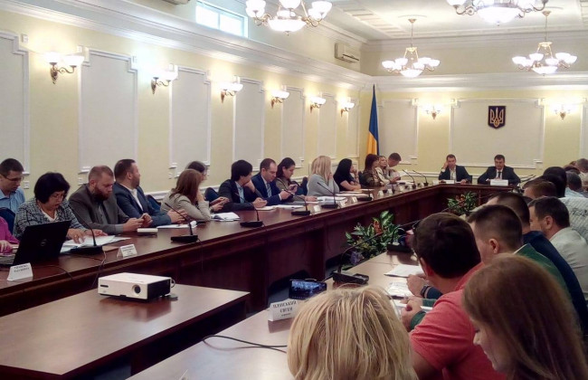 К законопроектам о кэшбеке и кассовых аппаратах поступило множество поправок