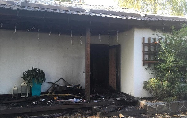 Под Киевом сгорел дом Гонтаревой: появились новые подробности