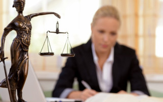 Адвоката можуть притягнути до відповідальності за порушення адвокатської етики: рішення ВС