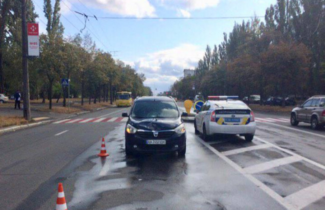 Моторошна  ДТП в Києві: таксист на швидкості зніс дитину