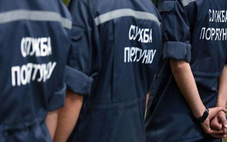 Нічна пожежа в Луцьку: горів військовий госпіталь