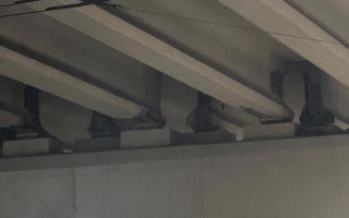 Еще один мост в Киеве «трещит по швам»