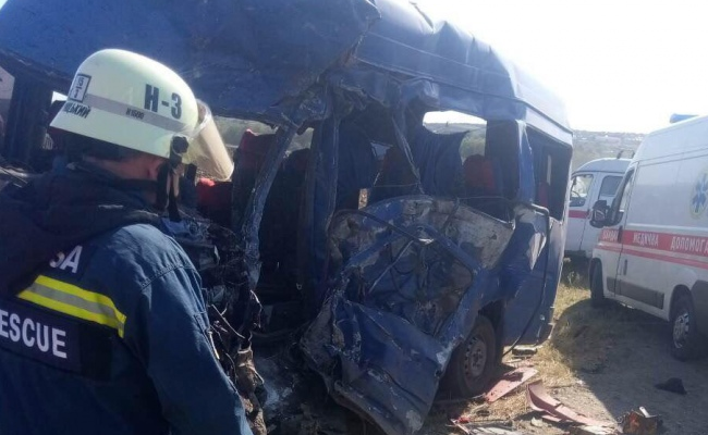 Под Одессой в ДТП с маршруткой погибло 9 человек, видео