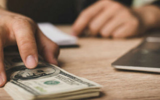 Требовал $2000: ГБР задержало на взятке следователя полиции