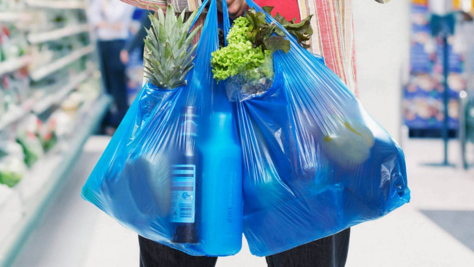 У «Слузі народу» пропонують заборонити пластикові пакети у супермаркетах