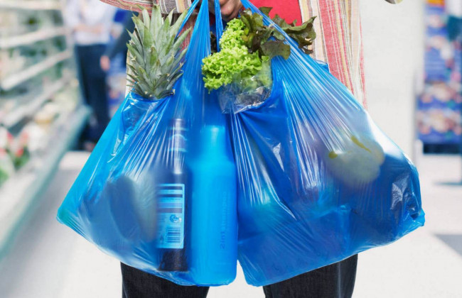 У «Слузі народу» пропонують заборонити пластикові пакети у супермаркетах