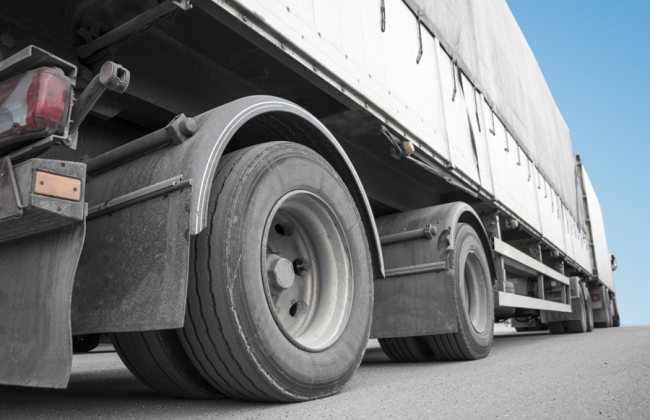 В офіційній газеті Ради опубліковано закони про штрафи за руйнування доріг