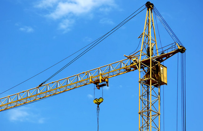 Трагедія у Сумах: будівельний кран вбив робітника