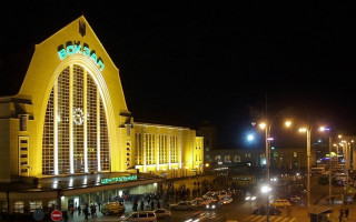 У Києві на залізничному вокзалі нахабно обікрали чотири сім’ї