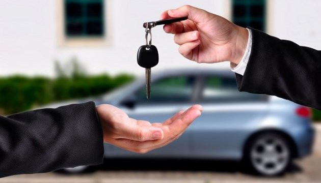 Верховний Суд визнав законною покупку автомобілів у групах
