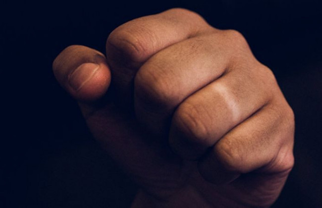 Под Днепром 18-летний парень избил пенсионера: пострадавший в коме