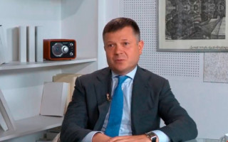 Розтрата коштів банку «Фінанси та Кредит»: ДБР вручило підозру екс-нардепу