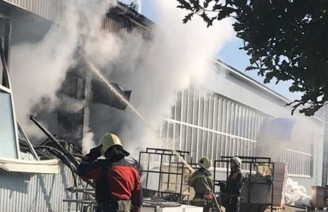 В Сумах произошел взрыв на заводе: много пострадавших