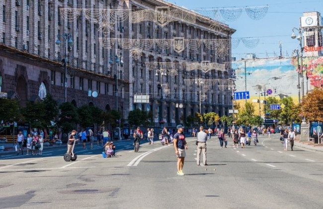 В центре Киева перекрыли движение: назвали причину