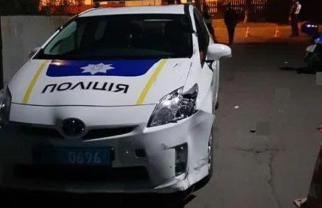 Под Черниговом водитель мопеда врезался в патруль: есть подробности