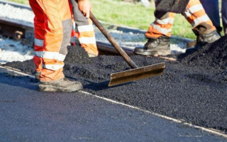 Воровали миллионы на ремонте дорог: прокуратура сообщила о подозрении главам сельсоветов