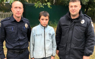 Два дні переховувався в очереті: на Київщині провели спецоперацію з пошуків хлопця