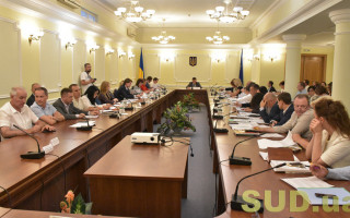 Комітет з питань фінансів, податкової та митної політики проводить засідання