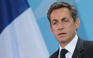 Екс -президент Франції постане перед судом за обман: подробиці