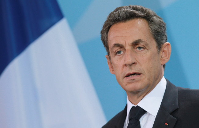 Екс -президент Франції постане перед судом за обман: подробиці