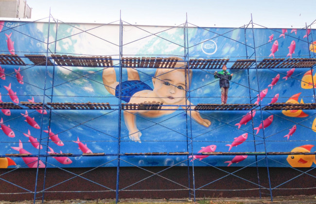 Киевлян впечатлили новым муралом на Березняках