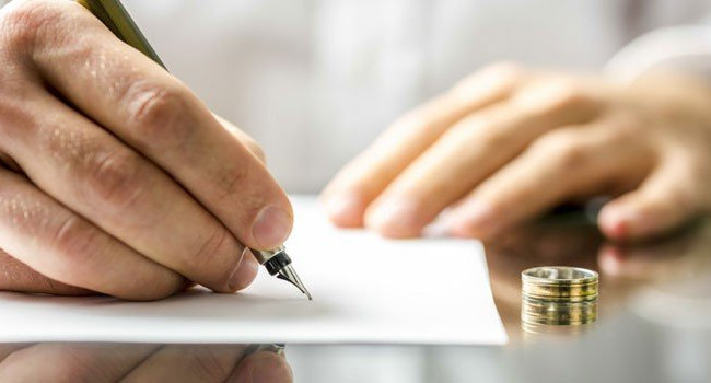 У разі розподілу майна подружжя частки майна дружини та чоловіка є рівними: постанова КЦС ВС