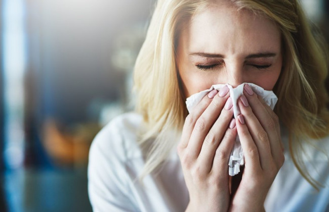 Симптомы очень схожи: какие серьезные болезни можно перепутать с простудой