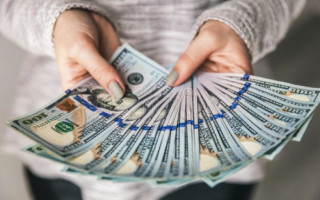 Зарплати вистачає на життя кожному п’ятому українцю: результати соцопитування