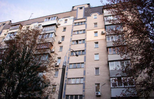 Повесился и оставил записку: копы устанавливают причину самоубийства 21-летнего киевлянина