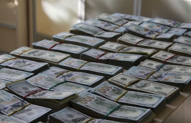 Ввозили іноземні товари без сплати мита: СБУ вилучила у зловмисників 600 тисяч доларів