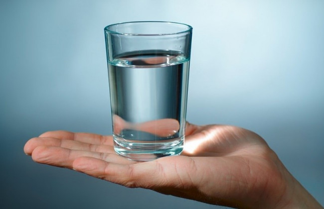 Почему перед сном хочется пить: известны причины