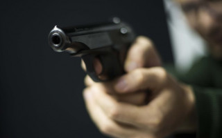 У Києві невідомі з автомобілю стріляли у пішоходів