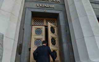 Зарплати депутатів за вересень: хто скільки заробив