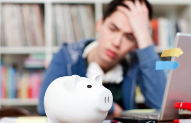 14-річний хлопець подав до суду на своїх батьків щодо стягнення аліментів: що відомо