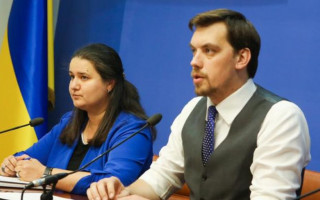 Прем'єр-міністр роз’яснив питання видатків на безпеку і оборону