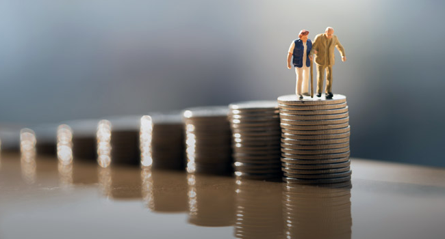 Пенсія, яка б задовольнила потреби українців, у 3,7 раза перевищує фактичну: соцопитування