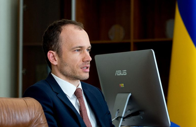 Радянські акти мають піти у минуле якомога швидше, — Денис Малюська