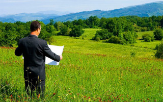 За користування земельною ділянкою без правовстановлюючих документів суд стягнув майже 3,5 млн грн