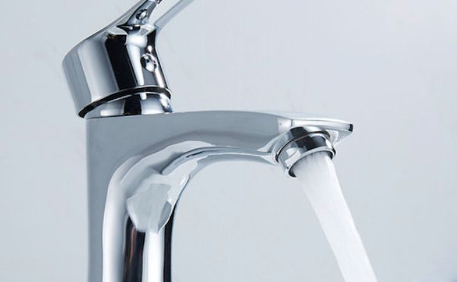 В Киеве началось масштабное отключение воды: что известно