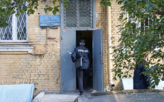 Мужчина совершил суицид в здании Киевского метрополитена