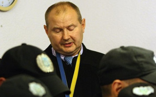 Справа Чауса: слідчі ДБР провели обшук у дружини судді-втікача