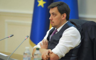 Стало відомо, скільки заробив Гончарук за перший місяць роботи