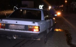 Под Киевом легковушка насмерть сбила сестер-близняшек