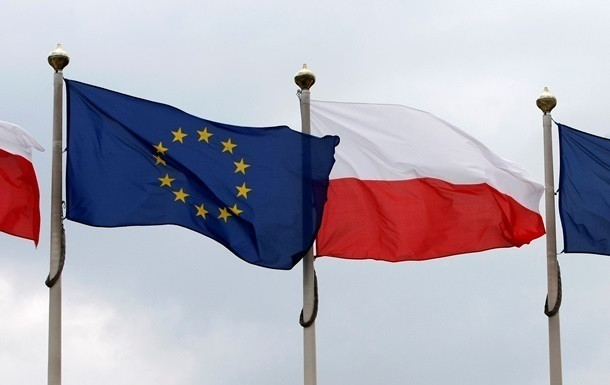 Еврокомиссия подала иск против Польши из-за судебной реформы