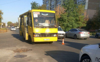 Серьезное ДТП в Броварах: автобус снес пешехода