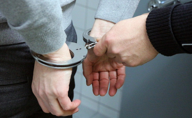 Оголився перед дітьми: в Києві зловили збоченця