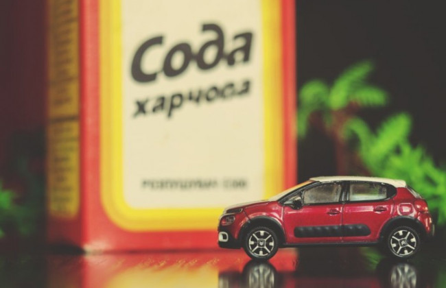 Какой популярный продукт поможет вычистить автомобиль до блеска