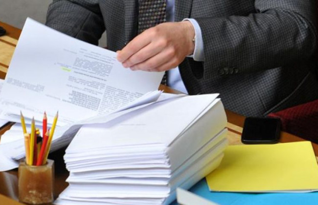Як народні обранці пропонують вносити зміни до законодавчих актів та кодексів України: законопроект №2256