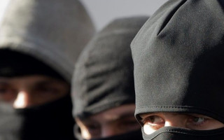 Напали на директора аграрного предприятия: неизвестные пробрались в частный дом