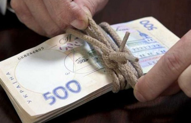 Вымогал «дань» с предпринимателя: на Закарпатье задержали начальника райотдела полиции